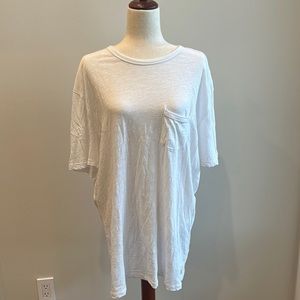 Vuori The Rise men’s white pocket Tshirt